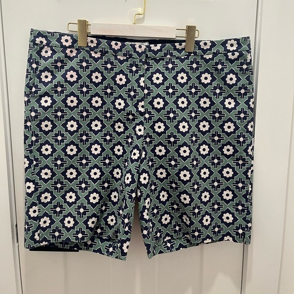 Boden Women’s Shorts Size XL Geometric - Picture 1 of 5